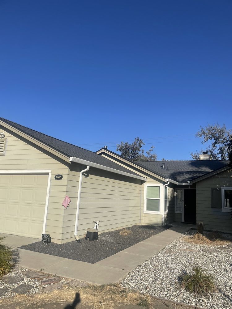 Slide of V Mendoza Roofing