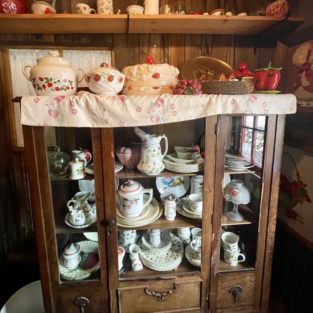 Strawberry Fair Restaurant - Entryway - Breakfast & Brunch Near Me - Norwell, Massachusetts