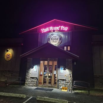 The Fishin' Pig - he front of the restaurant - Barbeque Near Me - Waynesboro, Virginia The Fishin' Pig - he front of the restaurant - Barbeque Near Me - Waynesboro, Virginia