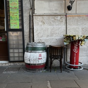 Er Buchetto - Cute outside furnishings - Sandwiches Near Me - Rome, RM Er Buchetto - Cute outside furnishings - Sandwiches Near Me - Rome, RM