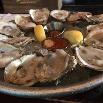 Pearlz - Oysters on the half shell - Seafood Near Me - Charleston, South Carolina Pearlz - Oysters on the half shell - Seafood Near Me - Charleston, South Carolina