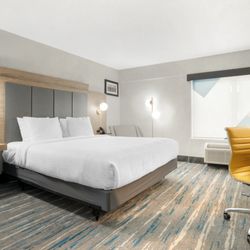 Best Western Plus Mobile Inn & Suites