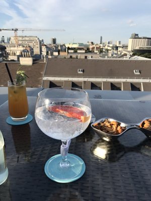 Atmosphere Rooftop Bar by null