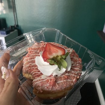 Knead Donuts - Strawberry Crunch Donut - 10/10 - Donuts Near Me - Cerritos, California Knead Donuts - Strawberry Crunch Donut - 10/10 - Donuts Near Me - Cerritos, California