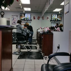 Columbia Barber Shop - Gloria and Flavia