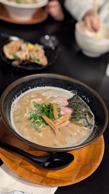 Ramen Taka by null