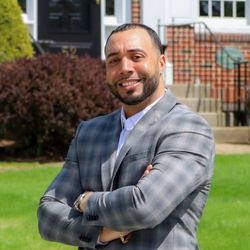 Sharife Choate Realty - Let me help you buy or sell your home. Schedule your appointment to get a complimentary market evaluation.