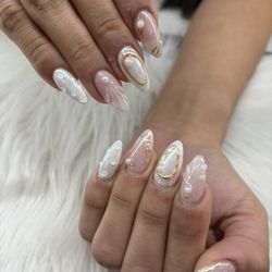 La Noir Nails and Lashes - GelX, chrome nails, 3d nails, nails art