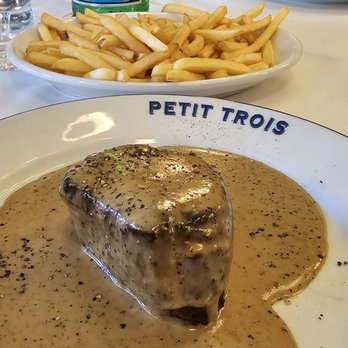 Petit Trois - filet aux poivres, comes with garlic parlsey fries - kitchen made it perfectly & sooo yummy with the sauce - French Near Me - Sherman Oaks, California
