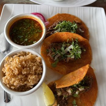 El Catrin - Taco's and rice - Mexican Near Me - Warrenton, Oregon