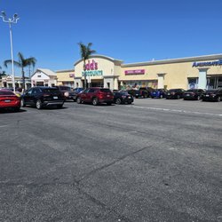 dd's DISCOUNTS - The plaza