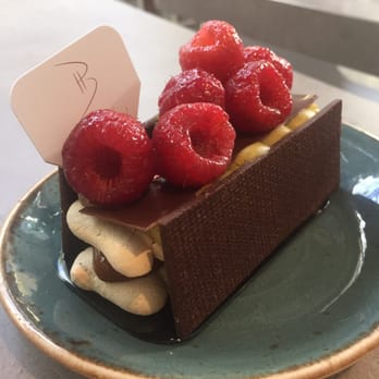 B Bistro + Bakery - Pavlova pastry - Bakeries Near Me - Miami, Florida B Bistro + Bakery - Pavlova pastry - Bakeries Near Me - Miami, Florida