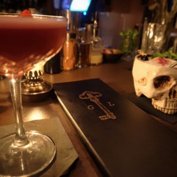 Gaslamp  - Friends with benefits and exotic love affair - Steakhouses Near Me - Kailua, Hawaii