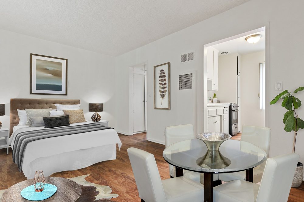 BELOIT Updated September 2024 18 Photos 1729 Beloit Ave, Los