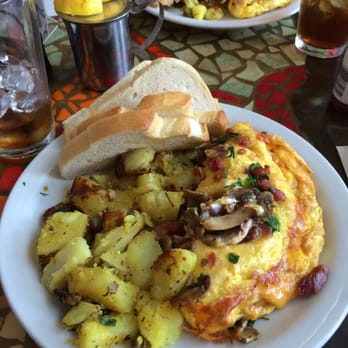Crossroads Cafe - Cafes Near Me - Joshua Tree, California