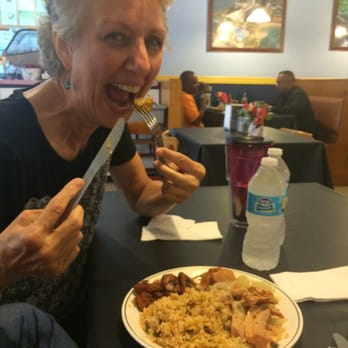 La Isla Restaurante - Mom noming away! - Spanish Near Me - Pinellas Park, Florida La Isla Restaurante - Mom noming away! - Spanish Near Me - Pinellas Park, Florida