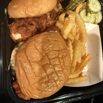 Dave's Hot Chicken - Chicken Shop Near Me - Sacramento, California Dave's Hot Chicken - Chicken Shop Near Me - Sacramento, California