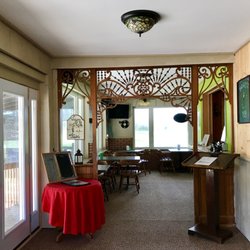 Sauble Golf & Country Club - Bogey's Pub & Eatery @Sauble Golf & Country Club...walking in