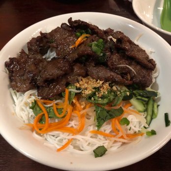 Square Lotus - Grilled Noodle Bowl with beef - Vietnamese Near Me - Bellevue, Washington Square Lotus - Grilled Noodle Bowl with beef - Vietnamese Near Me - Bellevue, Washington