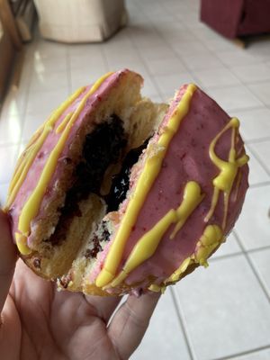 Hole In One Bakery & Coffee Shop by null