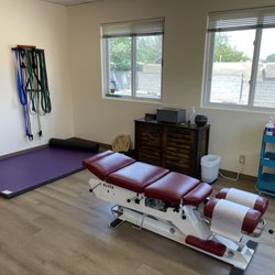 Santa Fe Sport and Spine - Rehab area