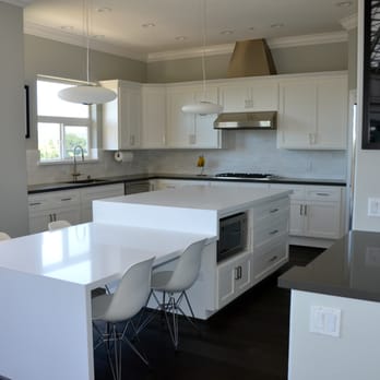 Caesarstone Pure White On The Island Caesarstone Concrete On The
