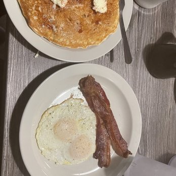 Fork and Spoon - Fork and spoon plate - New American Near Me - New Braunfels, Texas