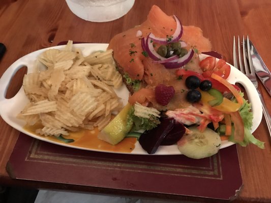 Danno's Restaurant & Bar by null