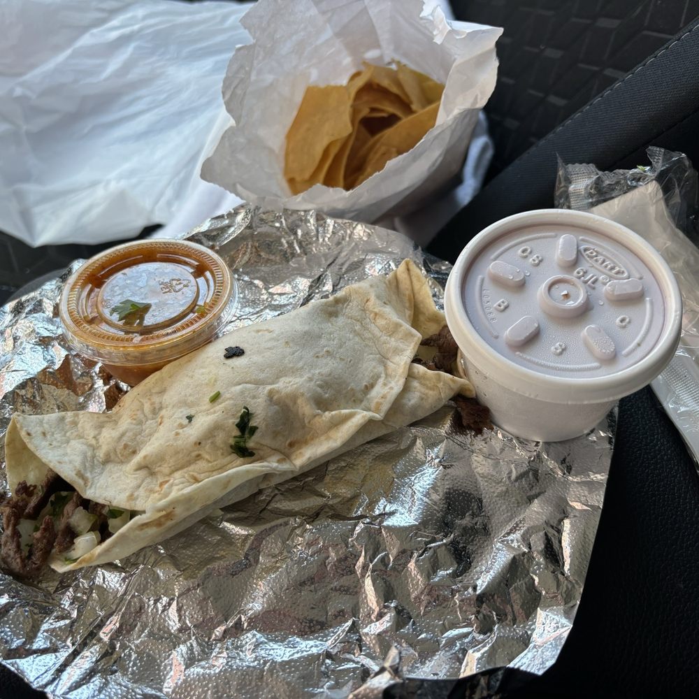 Mi Casa - All this for under $5. Steak taco, chips, salsa, small container of extra hot sauce. - Mexican Near Me - Albany, Georgia Mi Casa - All this for under $5. Steak taco, chips, salsa, small container of extra hot sauce. - Mexican Near Me - Albany, Georgia
