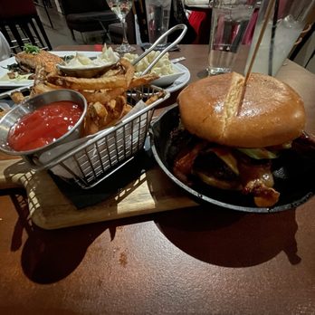 Winslow's - Chef's Burger - New American Near Me - Fort Worth, Texas