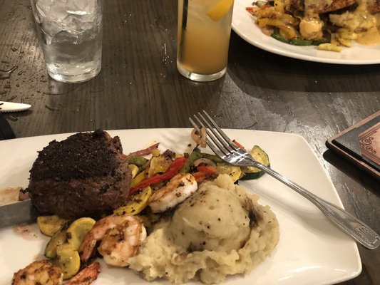 BLACK MARLIN BAR & GRILL - 137 Photos & 208 Reviews - 258 Snapdragon