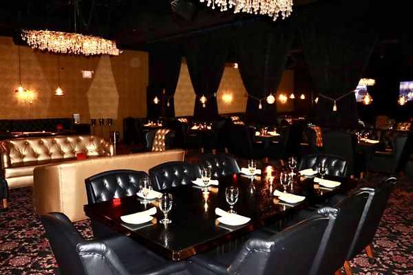 Rick's Steakhouse & Lounge by null