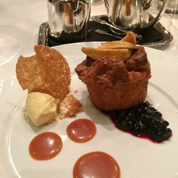 Gary Danko - Warm Louisiana buttercake - New American Near Me - San Francisco, California Gary Danko - Warm Louisiana buttercake - New American Near Me - San Francisco, California