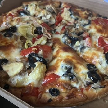 Village Pizza and Grille - California Dream pizza - Pizza Near Me - Niantic, Connecticut