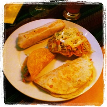 La Mexicanada Restaurant - Combo platter - Mexican Near Me - Bradford, Ontario
