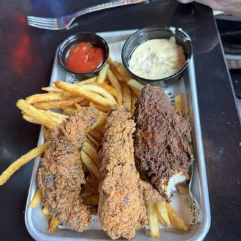 Jelly Roll's Goodnight - Chicken tenders - Beer Bar Near Me - Nashville, Tennessee Jelly Roll's Goodnight - Chicken tenders - Beer Bar Near Me - Nashville, Tennessee