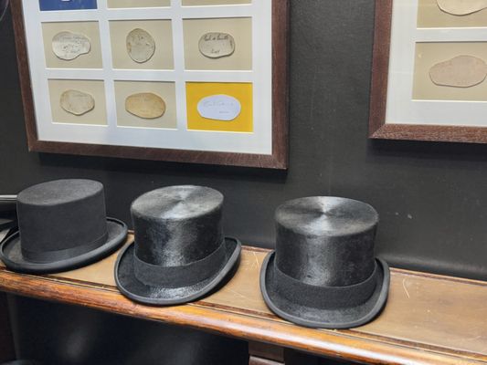 Lock & Co. Hatters by null