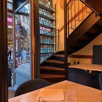 Café Mercière - Bistros Near Me - Lyon, 69
