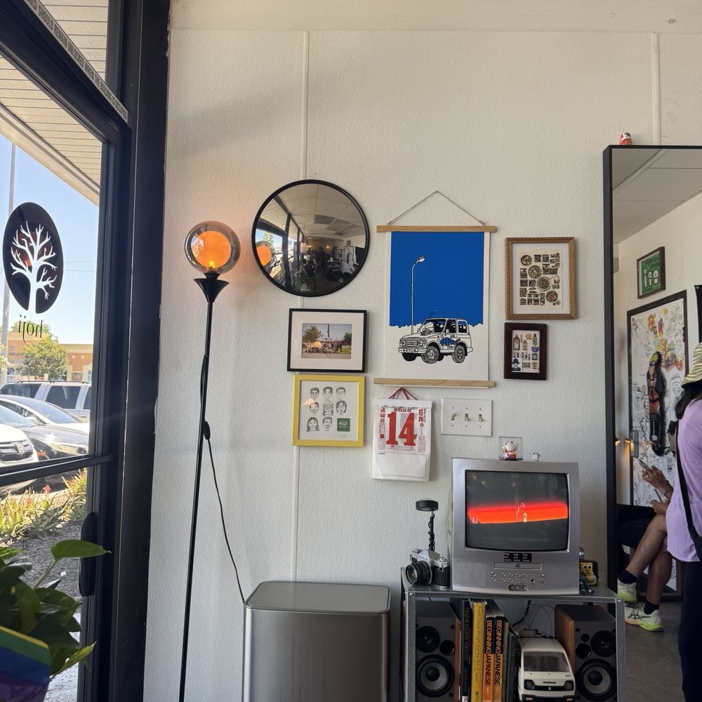 Hoji - Interior - Bubble Tea Near Me - Redlands, California Hoji - Interior - Bubble Tea Near Me - Redlands, California