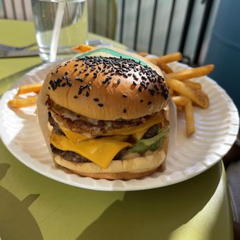 Unconventional Diner - Double Cheeseburger - Breakfast & Brunch Near Me - Washington, DC, District of Columbia