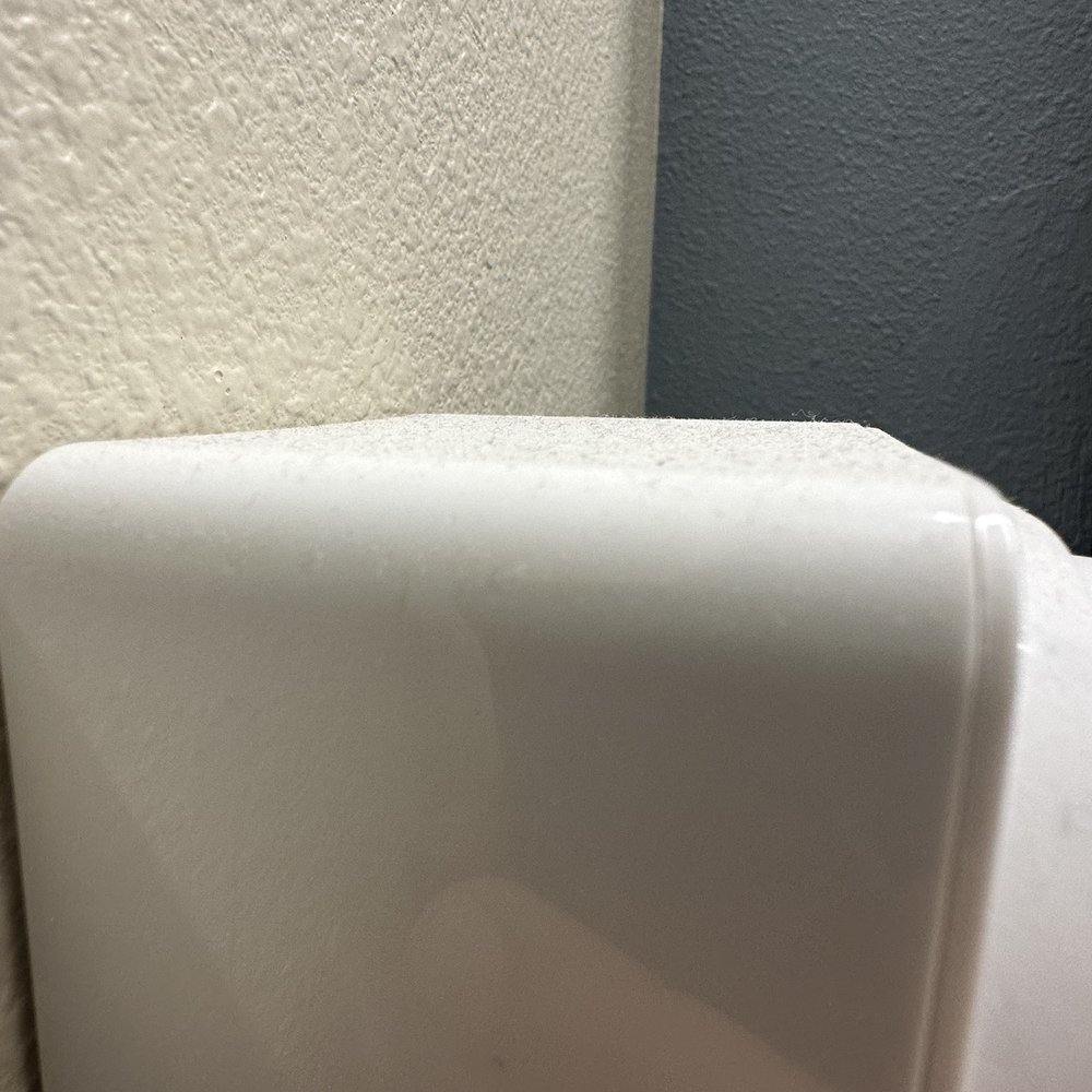 AmericInn by Wyndham Charlevoix - Clearly they never clean - Hotels Near Me - Charlevoix, Michigan