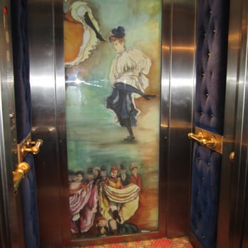 Villa Royale - The bohemian elevator - Hotels Near Me - Paris, 75