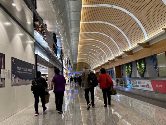 Taiwan Taoyuan International Airport by null