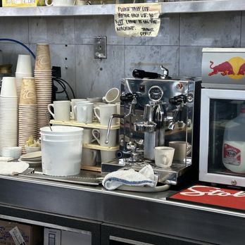 The Skyline Diner - Cappuccino Machine - Diners Near Me - Elizabeth, New Jersey The Skyline Diner - Cappuccino Machine - Diners Near Me - Elizabeth, New Jersey