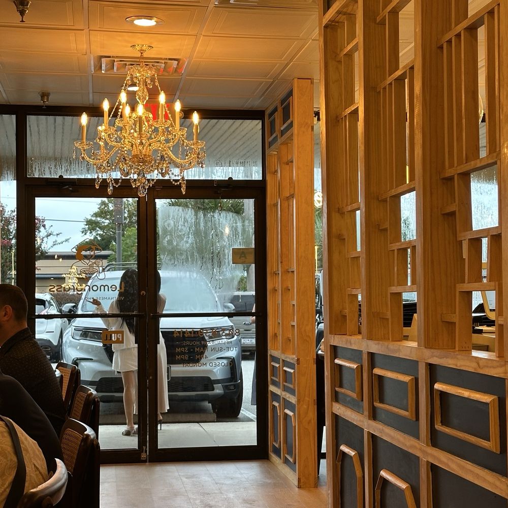 Lemongrass - Interior view - Vietnamese Near Me - Myrtle Beach, South Carolina