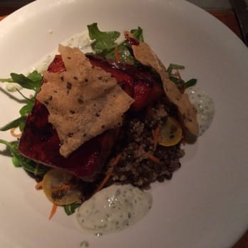 Pearl Diver - Tandoori salmon with quinoa salad - Seafood Near Me - Toronto, Ontario Pearl Diver - Tandoori salmon with quinoa salad - Seafood Near Me - Toronto, Ontario