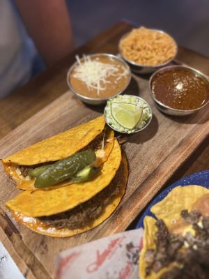 AMELIAS MEXICAN KITCHEN by null