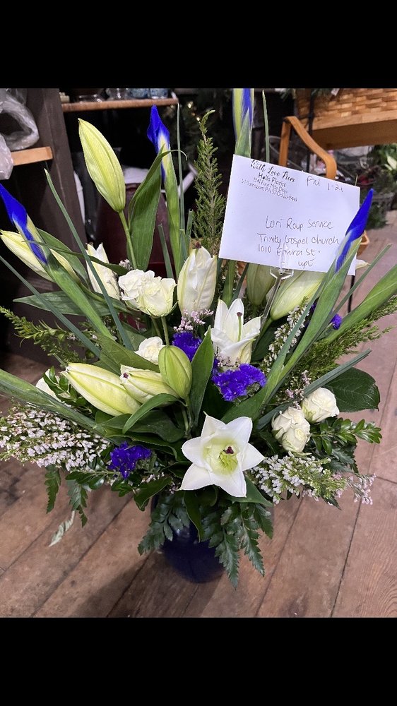 HALL’S FLORIST Updated August 2024 10 Photos 1341 Four Mile Dr