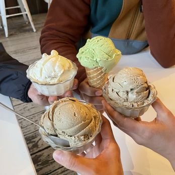 Earnest Ice Cream - Ice Cream & Frozen Yogurt Near Me - Vancouver, British Columbia Earnest Ice Cream - Ice Cream & Frozen Yogurt Near Me - Vancouver, British Columbia