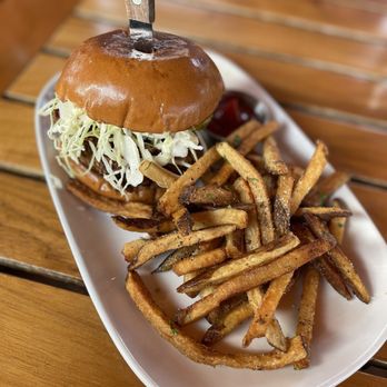 Sapphire - Burger - New American Near Me - Laguna Beach, California Sapphire - Burger - New American Near Me - Laguna Beach, California